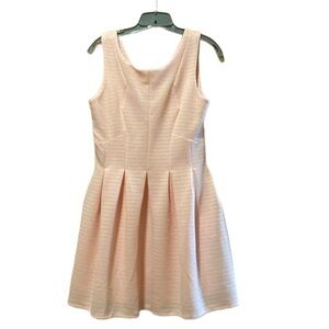 Hot & delicious light pink dress size medium